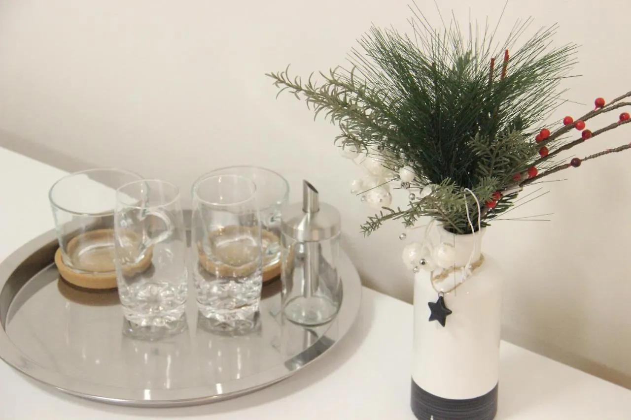 Element Prag Airport Apartment براغ
