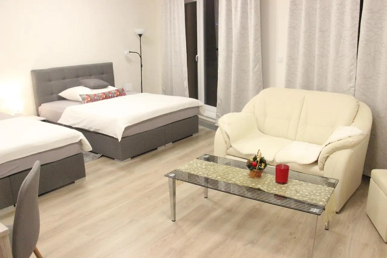 Element Prag Airport Apartment
